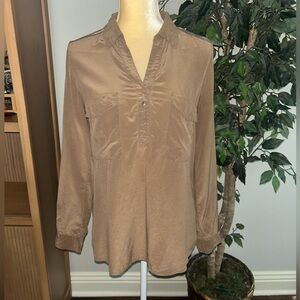 Eileeen Fisher Elegant Silk Women's Top With Roll Up Sleeves Sz XS Tobacco
